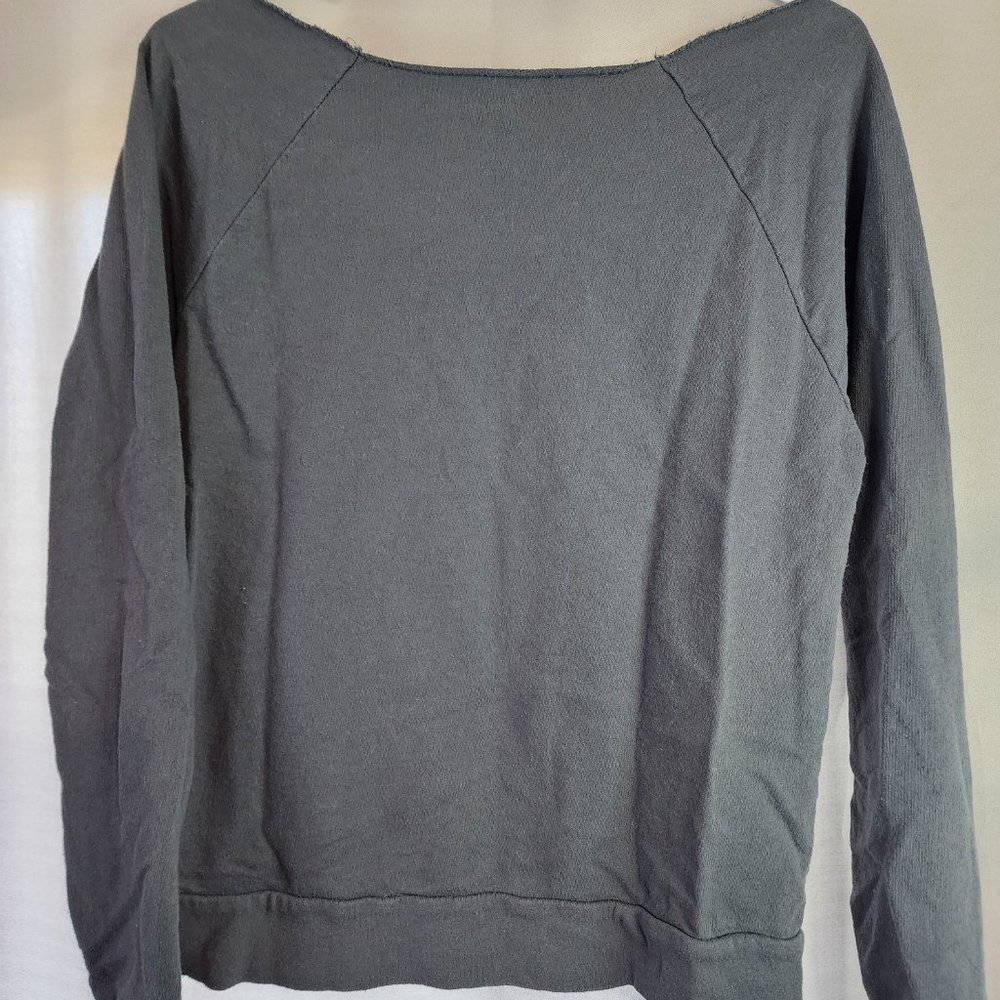 Sweatshirt - Picture 2 of 3